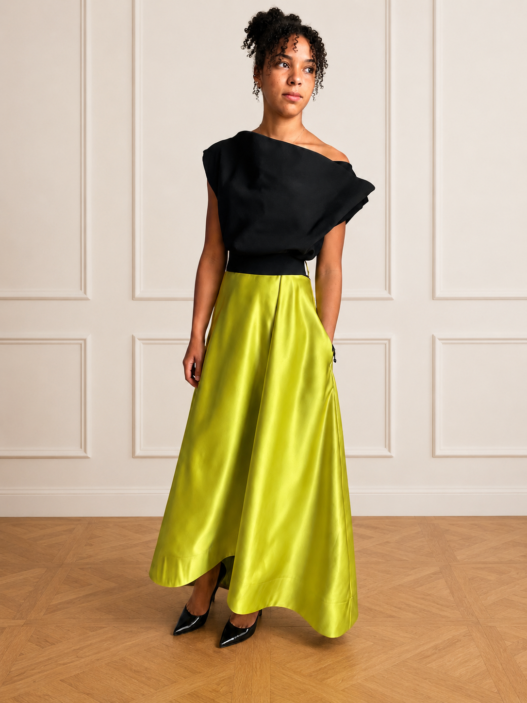 Só by Rhoda Black top Lime Top